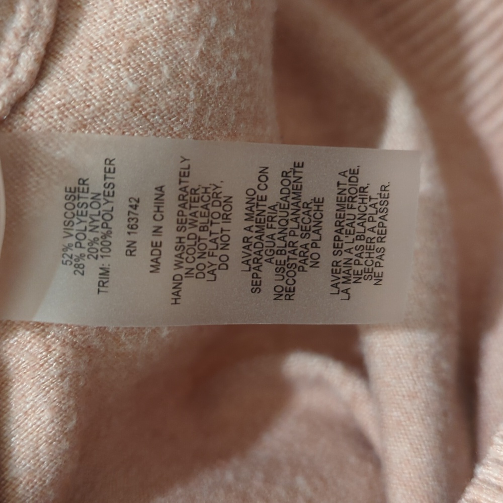 Pink Sweater - Picture 5 of 7